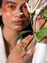 Paeonia Finger Ring